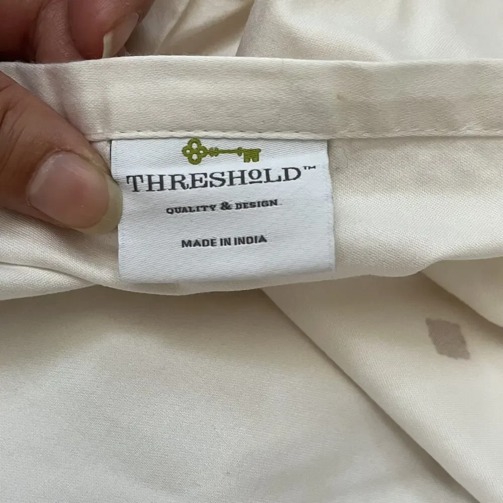 Threshold Dotted Bronze Twin XL Size Flat and Fitted Sheet Set 100% Cotton